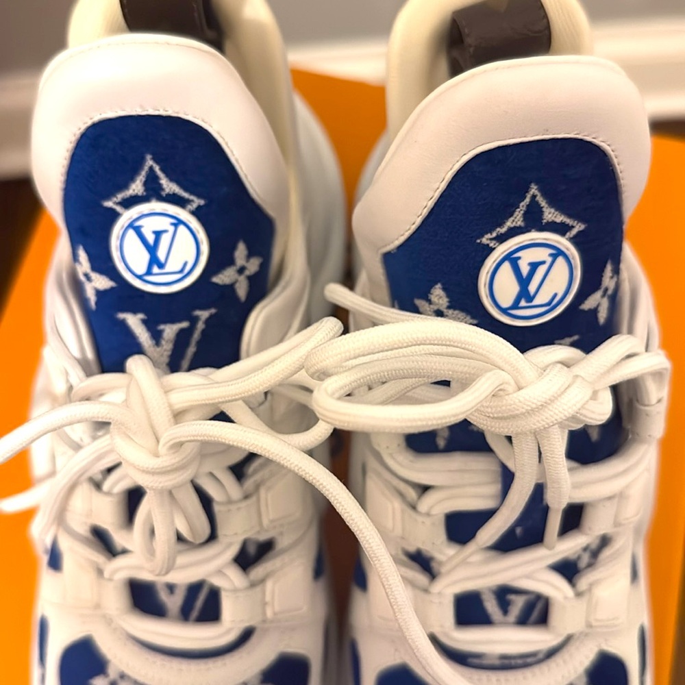 NWOT Louis Vuitton Monogram Blue and White Archlight Sneakers - Picture 11 of 11